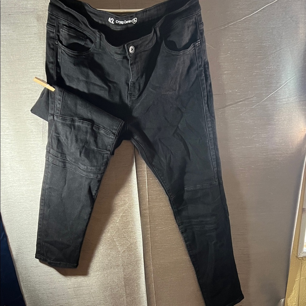 Crysp Denim Men's Wash Black Straight Leg Jeans with stretch Size 42